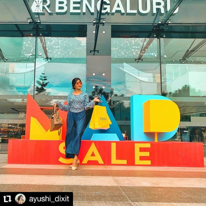 Post by a prominent social media influencer Ayushi dixit, promoting Mad Mad Sale